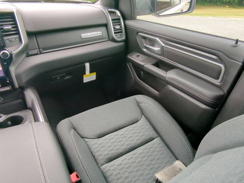 New 2026 RAM 1500 Big Horn AWD/4WD image 17