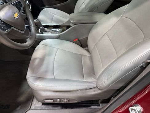 Used 2018 Chevrolet Malibu Premier w/ Premier Sun and Wheel Package FWD image 24