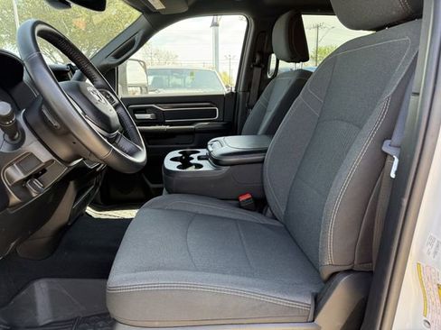 Used 2024 RAM 3500 Big Horn w/ Sport Appearance Package image 23