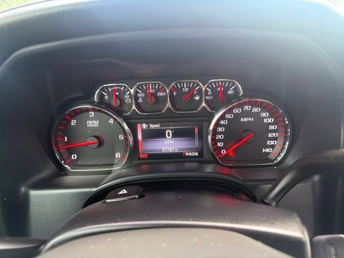 Used 2015 GMC Sierra 1500 SLE w/ SLE Value Package RWD image 3