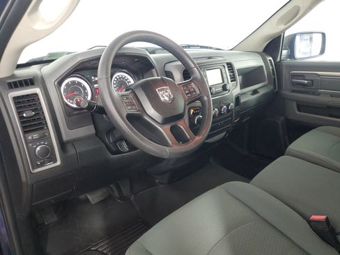 Used 2018 RAM 1500 Express RWD image 11