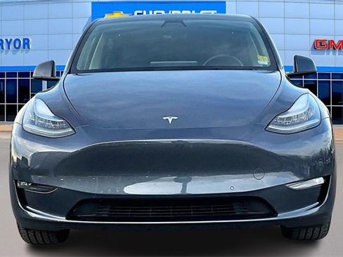 Used 2021 Tesla Model Y Long Range image 2