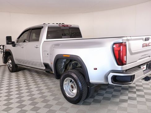 Used 2023 GMC Sierra 3500 Denali w/ Denali Ultimate Package image 23