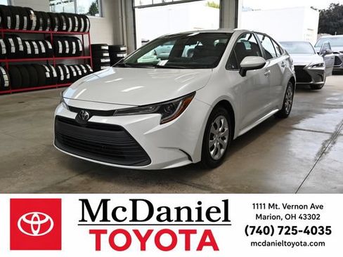 Used 2023 Toyota Corolla LE FWD image 1