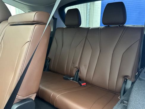 Certified 2025 Acura MDX SH-AWD w/ Technology Package image 14