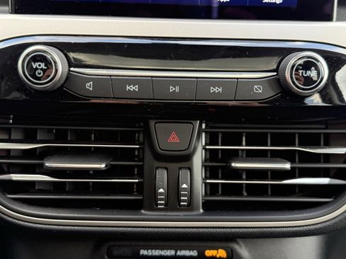 Used 2022 Ford Escape SEL w/ SEL Stealth AWD Package image 26