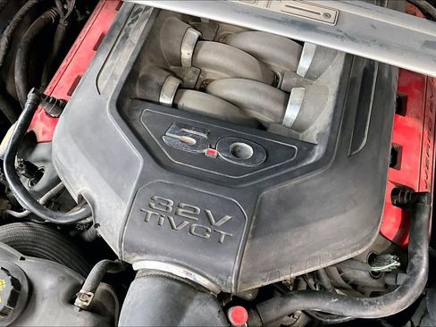 Used 2012 Ford Mustang GT w/ Brembo Brake Pkg RWD image 32