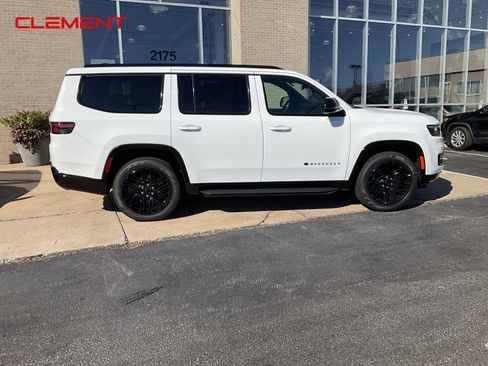 New 2025 Jeep Wagoneer Series II w/ Premium Group I image 4