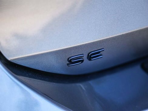 New 2026 Volkswagen Tiguan SE R-Line image 10