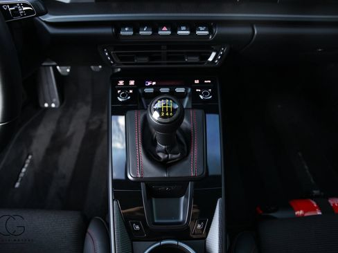 Used 2022 Porsche 911 GT3 RWD image 45