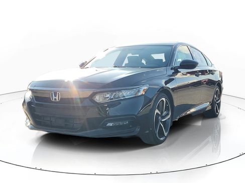Used 2020 Honda Accord Sport image 3