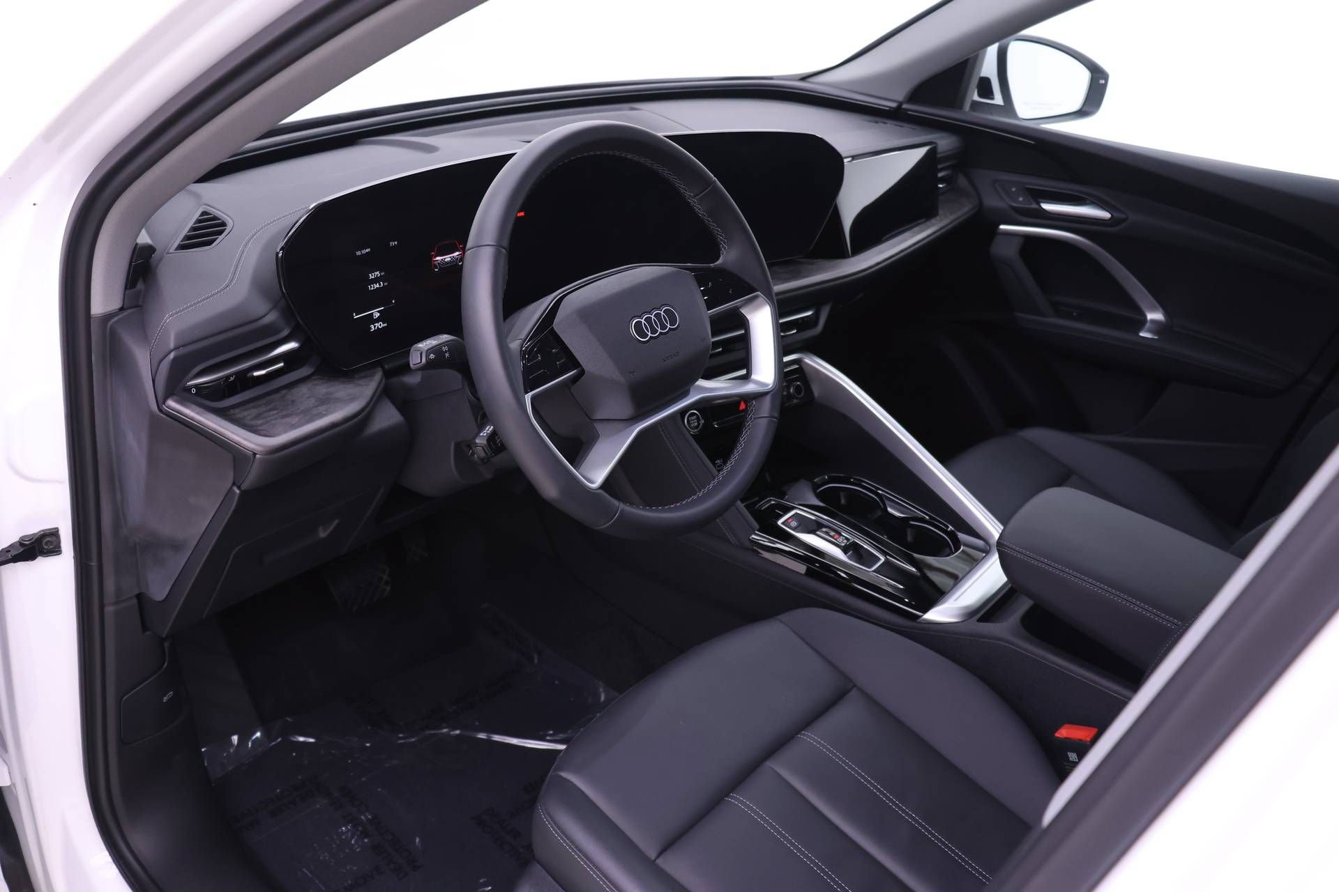 Certified 2025 Audi Q5 Premium AWD/4WD image 6