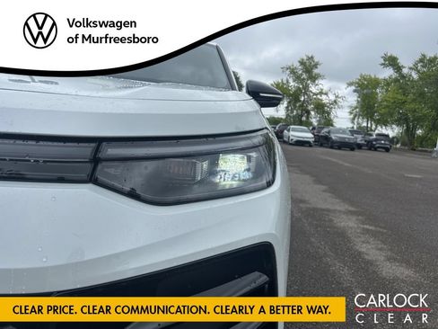 New 2026 Volkswagen Tiguan SE R-Line FWD image 10