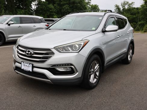 Used 2017 Hyundai Santa Fe Sport AWD/4WD image 3