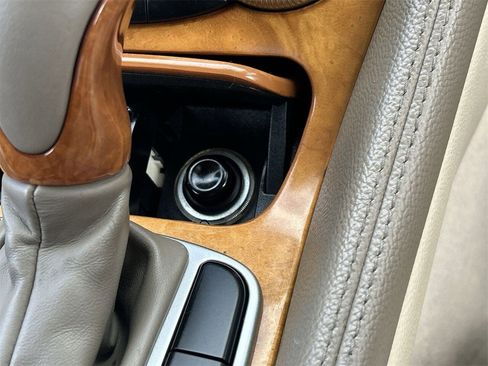 Used 2004 Mercedes-Benz SL 500 image 24