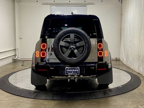 Used 2023 Land Rover Defender 110 X-Dynamic SE AWD/4WD image 8