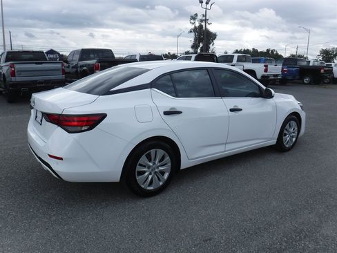 Used 2025 Nissan Sentra S image 2