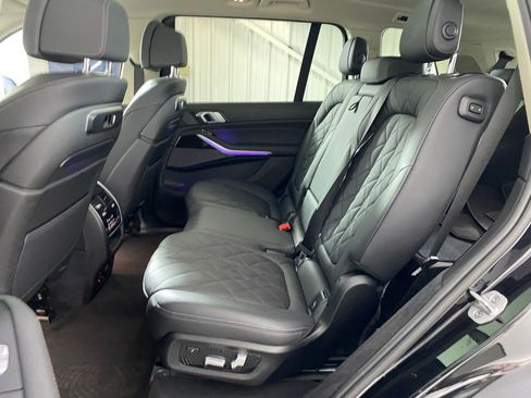 Certified 2025 BMW X7 xDrive40i image 14