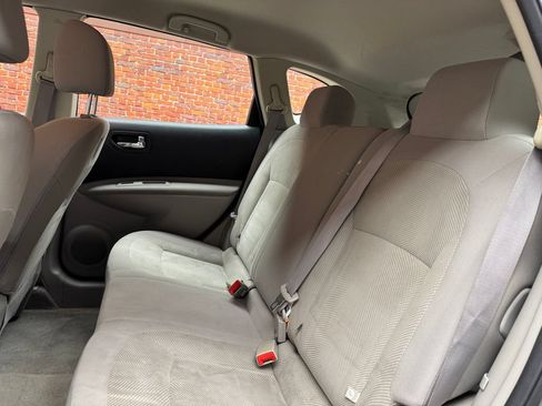 Used 2014 Nissan Rogue S w/ Convenience Package AWD/4WD image 15