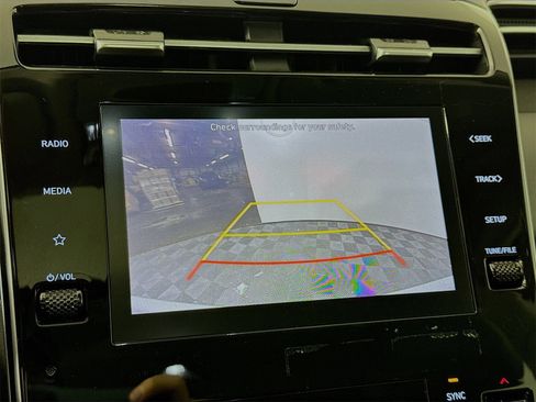 Used 2023 Hyundai Tucson SEL w/ Convenience Package image 11