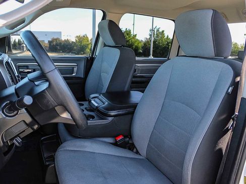 Used 2021 RAM 1500 Classic SLT image 17