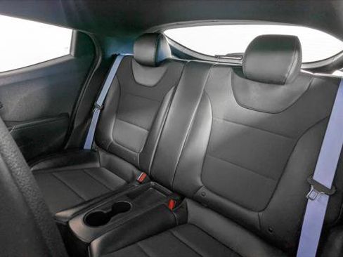 Used 2021 Hyundai Veloster N image 16