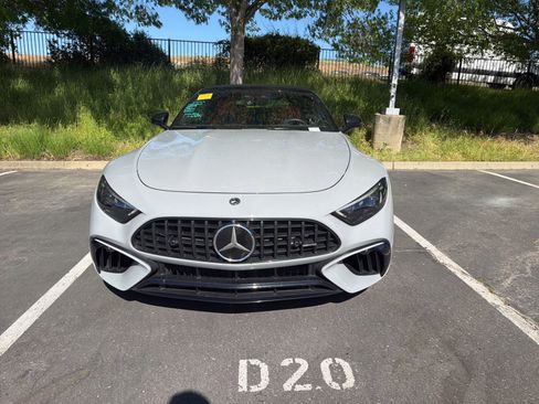 Used 2022 Mercedes-Benz SL 55 AMG 4MATIC image 2