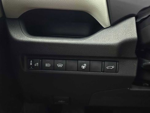 Certified 2025 Toyota RAV4 XLE Premium image 27