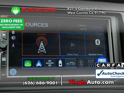 Used 2012 Toyota Prius Three w/ Solar Roof Pkg FWD image 23