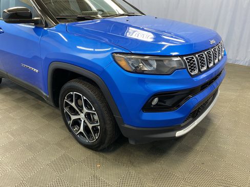 Certified 2024 Jeep Compass Limited image 47