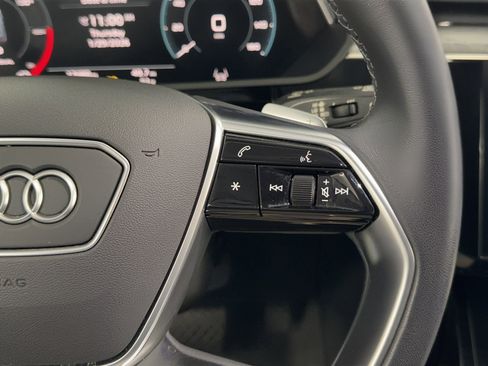 Used 2022 Audi e-tron Premium w/ Convenience Plus Package image 22