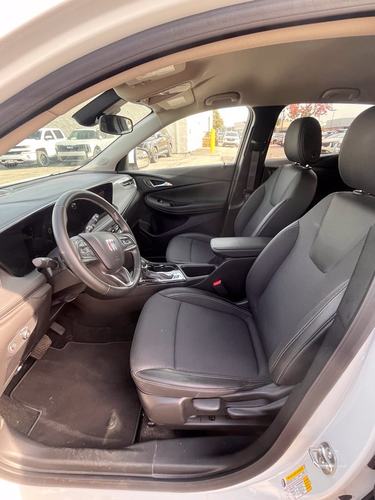 Used 2026 Buick Encore GX Preferred AWD/4WD image 11