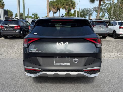 Used 2023 Kia Sportage EX FWD image 6