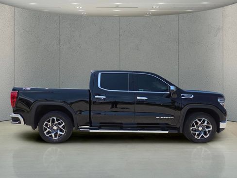 Used 2024 GMC Sierra 1500 SLT w/ SLT Premium Plus Package AWD/4WD image 3
