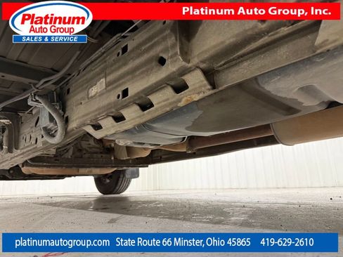 Used 2017 Chevrolet Express 3500 Extended RWD image 9