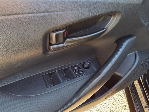 Used 2023 Toyota Corolla LE FWD image 16