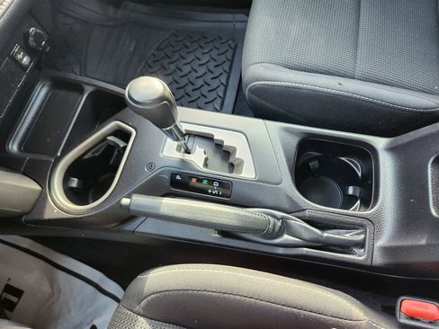 Used 2018 Toyota RAV4 XLE image 14