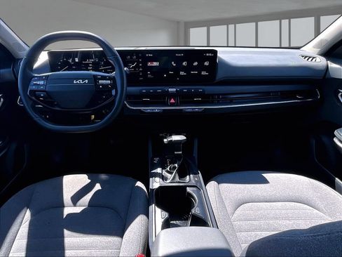 Used 2025 Kia K4 EX FWD image 17