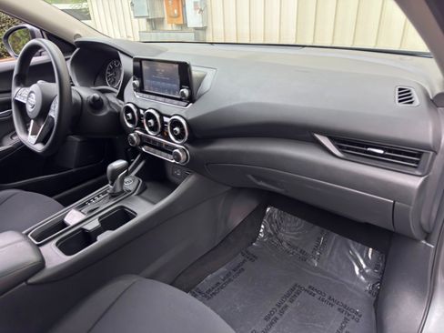 Used 2023 Nissan Sentra S FWD image 13