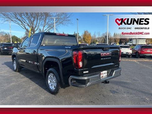 New 2026 GMC Sierra 1500 SLE image 9