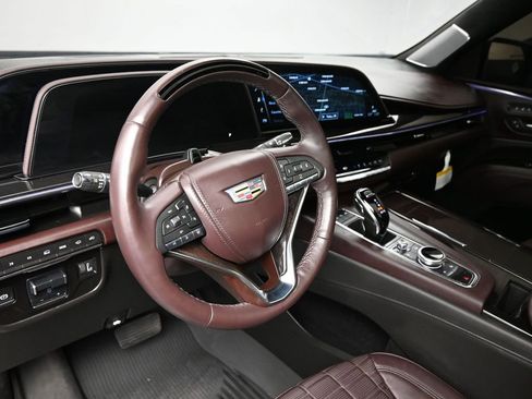 Used 2024 Cadillac Escalade Sport Platinum AWD/4WD image 12