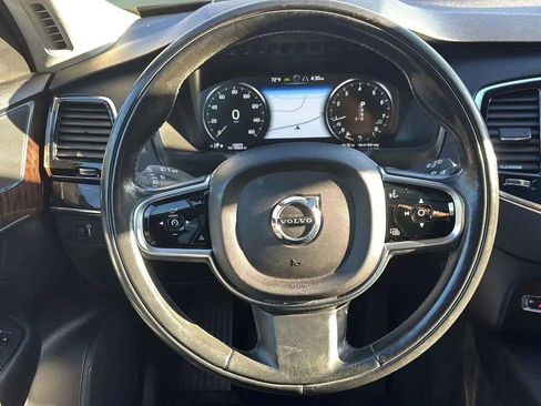 Used 2016 Volvo XC90 T6 Momentum w/ Momentum Plus Package image 37