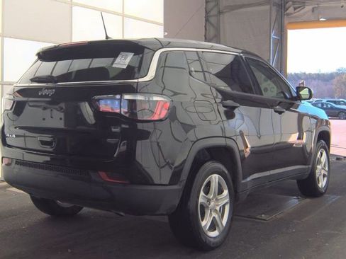 Used 2023 Jeep Compass Sport image 6