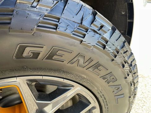 New 2026 Ford Expedition Tremor image 13