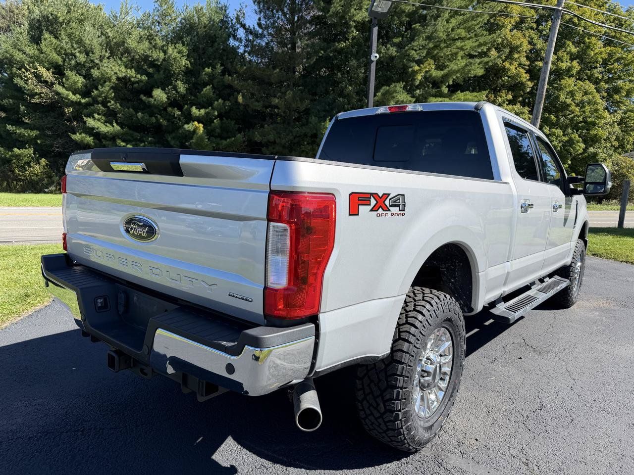 Used 2017 Ford F250 XLT w/ XLT Premium Package AWD/4WD image 5