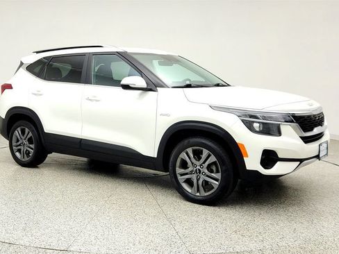 Used 2023 Kia Seltos S AWD/4WD image 3