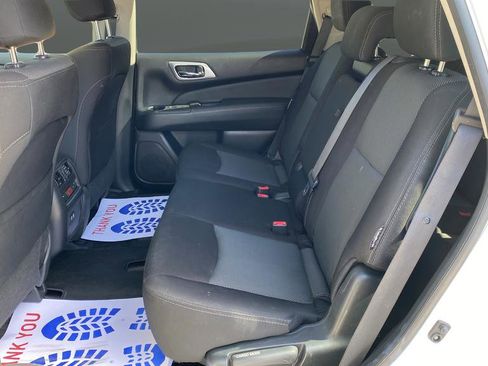 Used 2020 Nissan Pathfinder SV AWD/4WD image 23