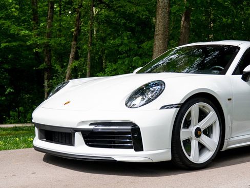 Used 2023 Porsche 911 Sport Classic RWD image 26