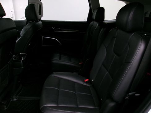 Used 2021 Kia Telluride EX w/ EX Premium Package AWD/4WD image 8