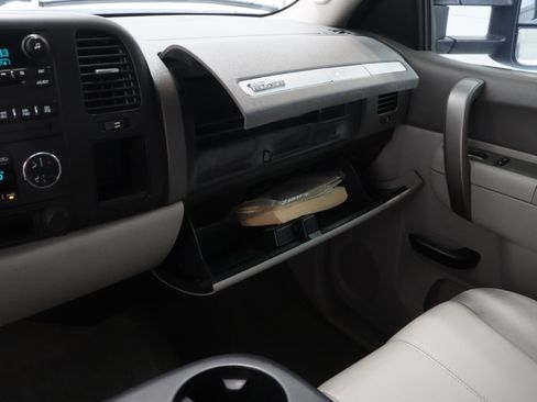 Used 2011 GMC Sierra 1500 SLE w/ Texas Edition RWD image 21